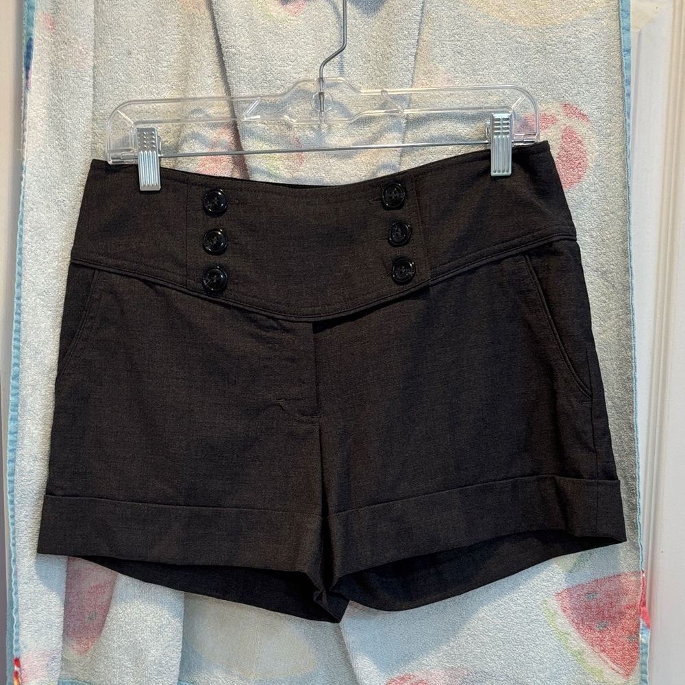 NWT H&M Women's Gray Cuffed Shorts